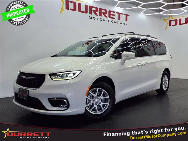 2022 Chrysler Pacifica Touring L's photo