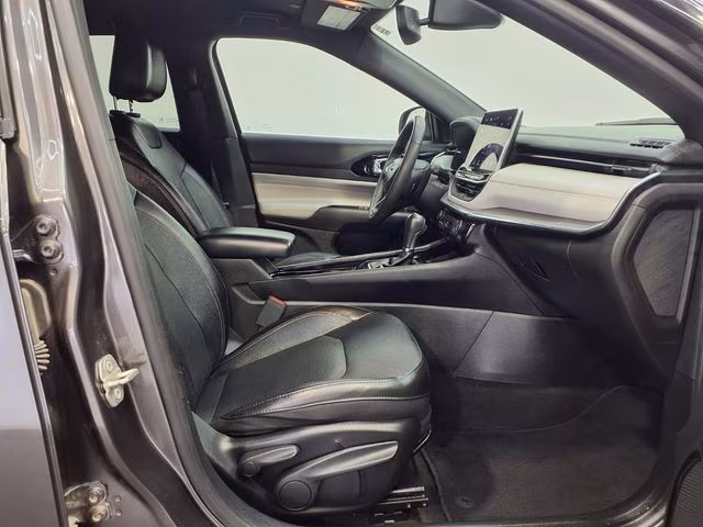 2023 Jeep Compass Limited - Photo 14